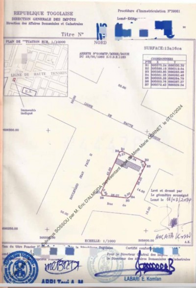 2 lots 1/4 collés avec titre foncier au bord du goudron